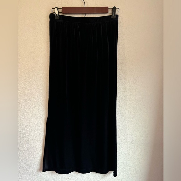 Vintage Sag Harbor Petite Black Velvet Pencil Skirt PS - Picture 4 of 6